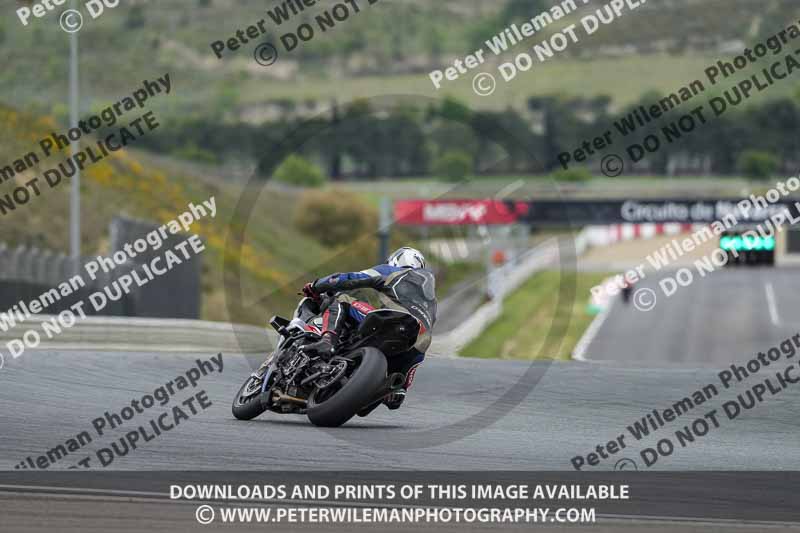 cadwell no limits trackday;cadwell park;cadwell park photographs;cadwell trackday photographs;enduro digital images;event digital images;eventdigitalimages;navarra;no limits trackdays;peter wileman photography;racing digital images;trackday digital images;trackday photos